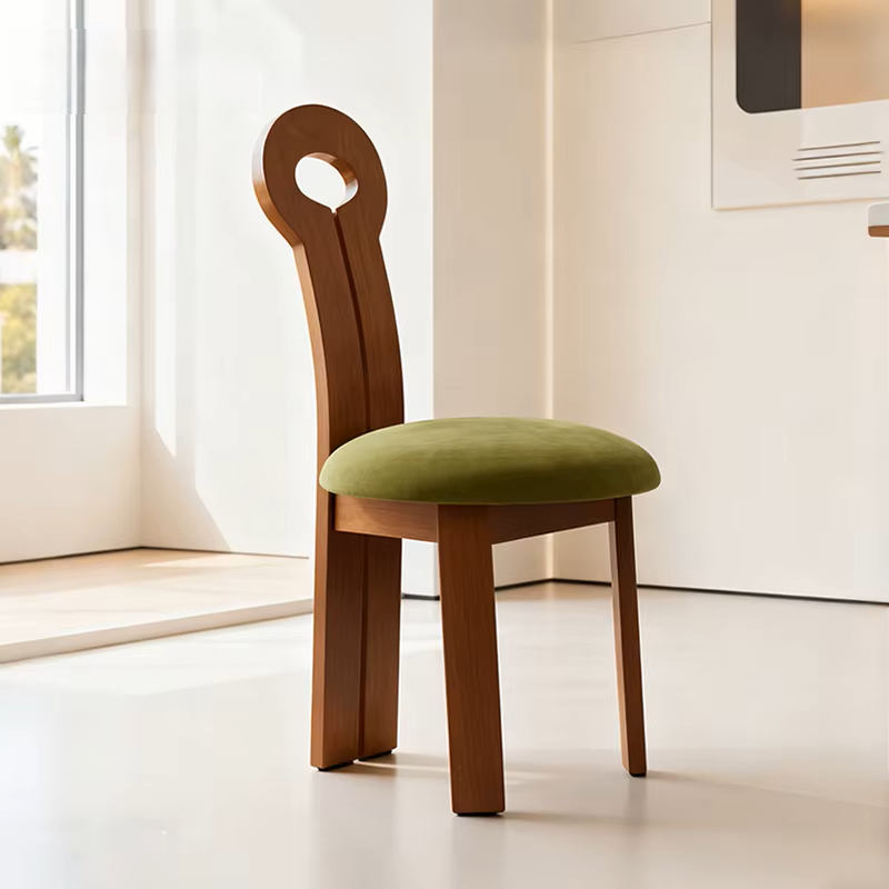 European Luxury Retro Dining Table Set